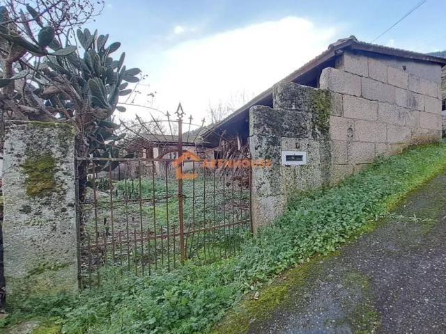 Casa en venta en Punxín, O Carballiño
