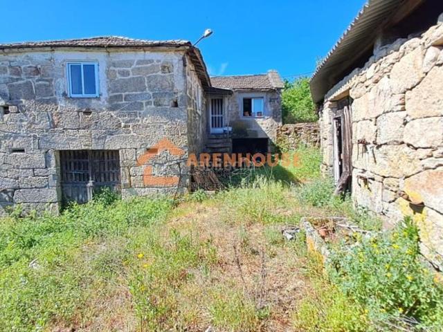 Casa en venta en Punxín, O Carballiño