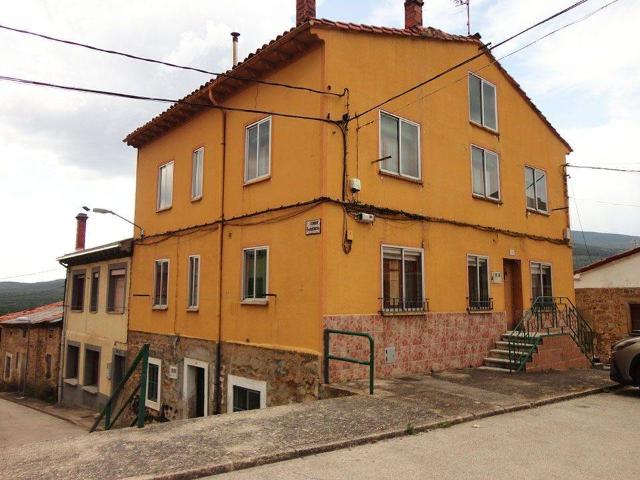 Casa en venta en Quintanar De La Sierra
