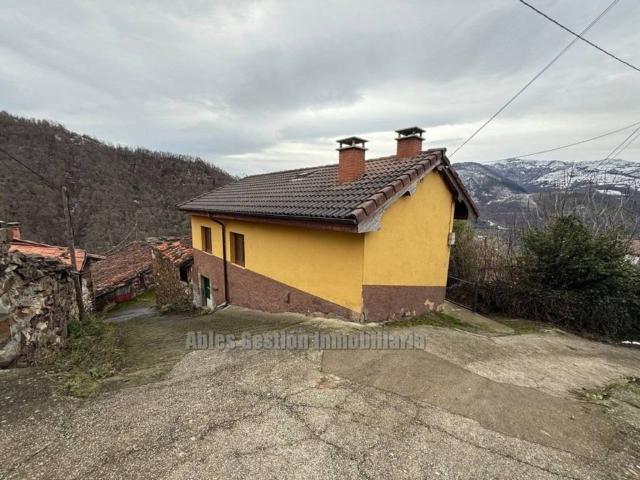 Casa en venta en Quirós, Asturias