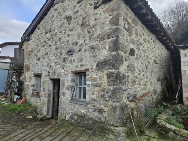 Casa en venta en Quirós