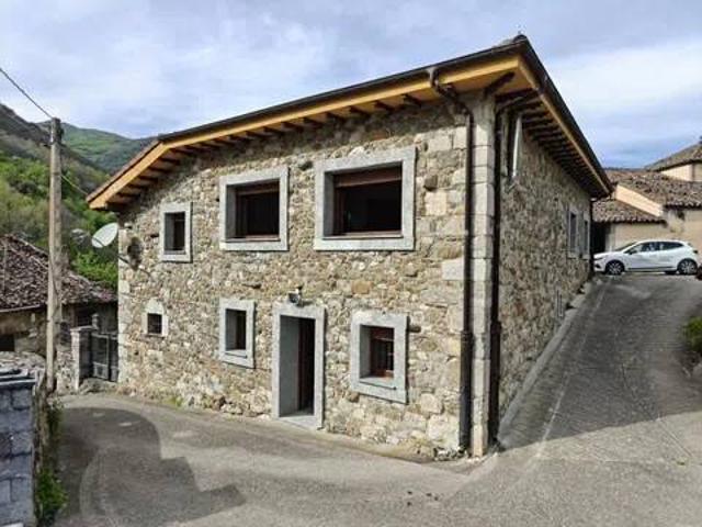 Casa en venta en Quirós, Asturias