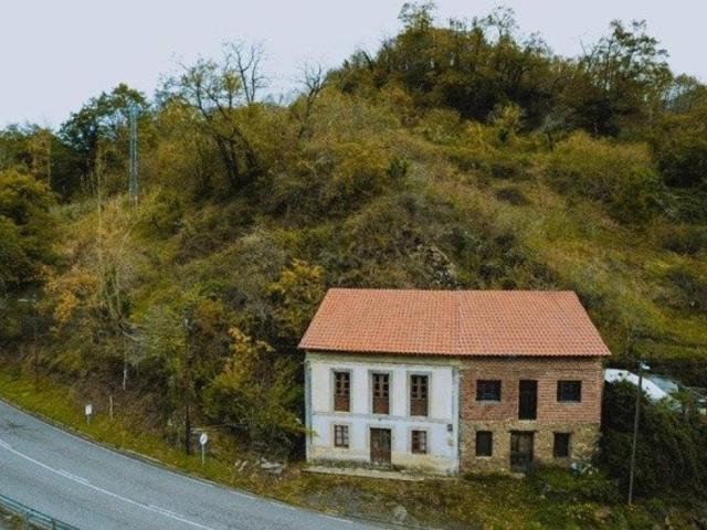 Casa en venta en Quirós, Asturias