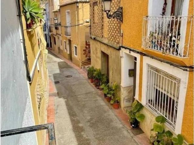 Casa en venta en Relleu, Valencia