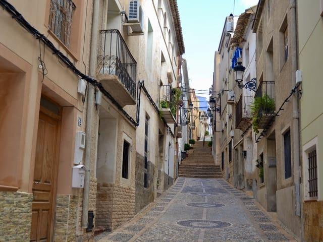 Casa en venta en Relleu, Valencia