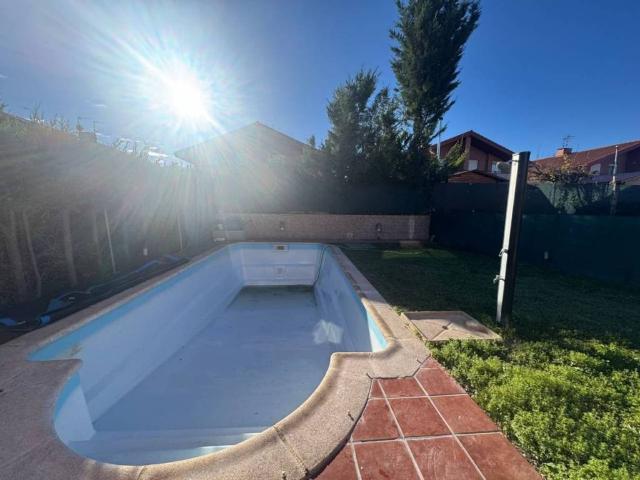 Casa en venta en Renedo De Esgueva, Castilla y León