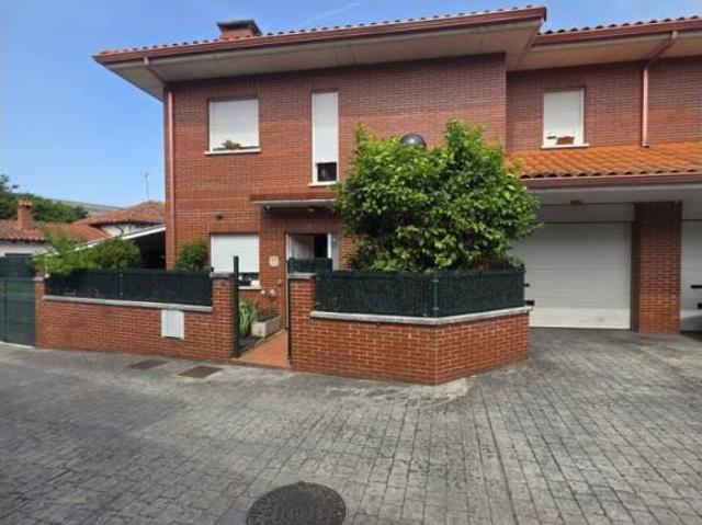 Casa en venta en Reocín, Cantabria