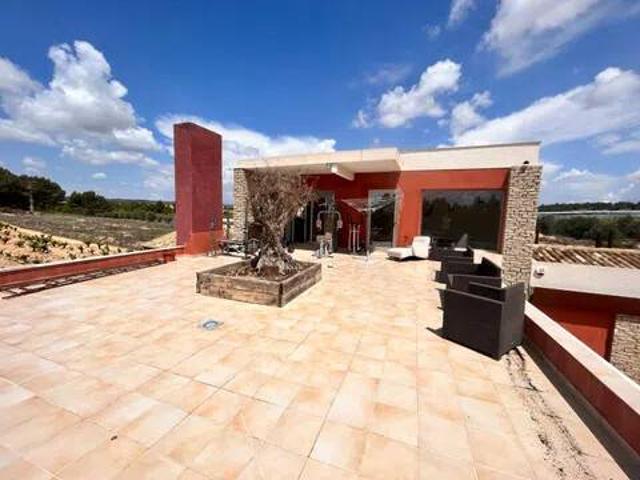 Casa en venta en Los Isidros, La Plana de Utiel-Requena