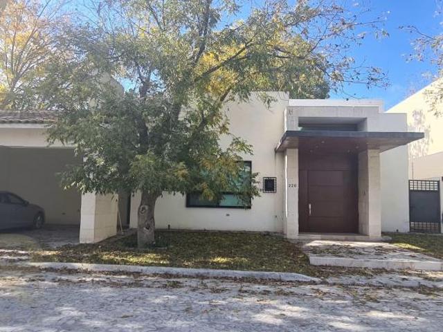 Casa en Venta en Residencial San Alberto