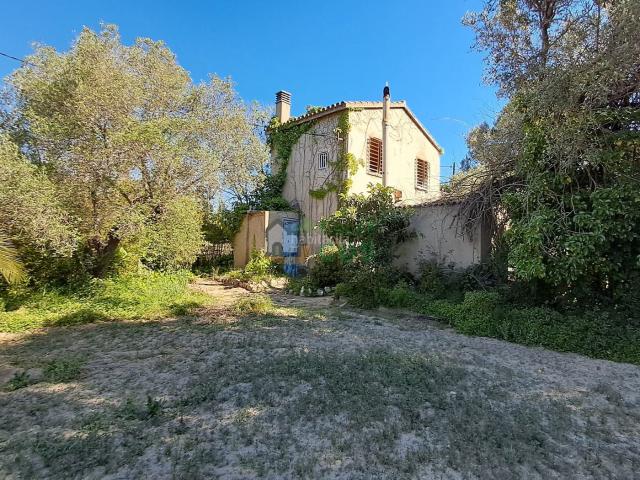 Casa en venta en Alcolea, Baix Camp