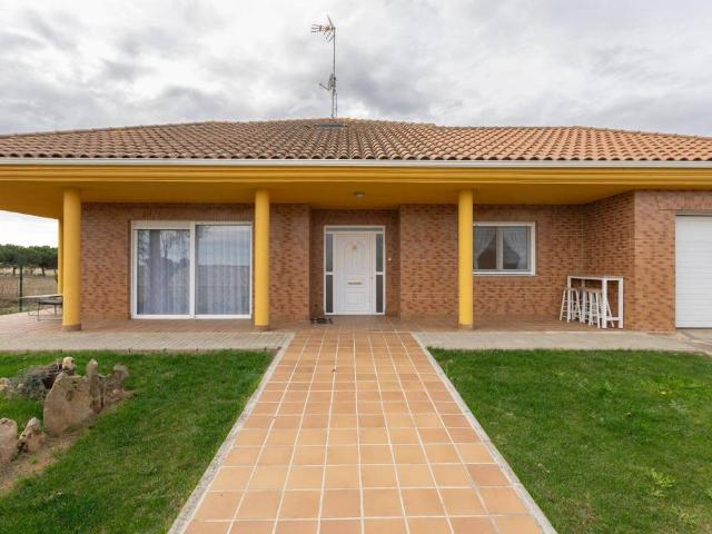 Casa en venta en Revellinos, Castilla y León