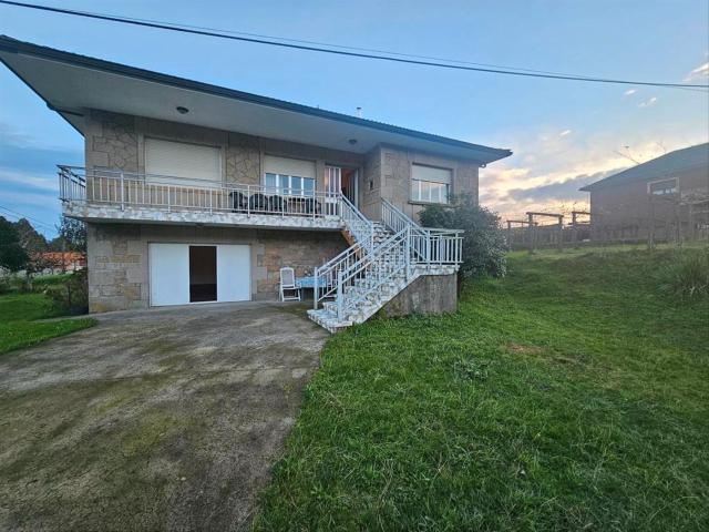 Casa en venta en Rianxo, Bispo Araúxo