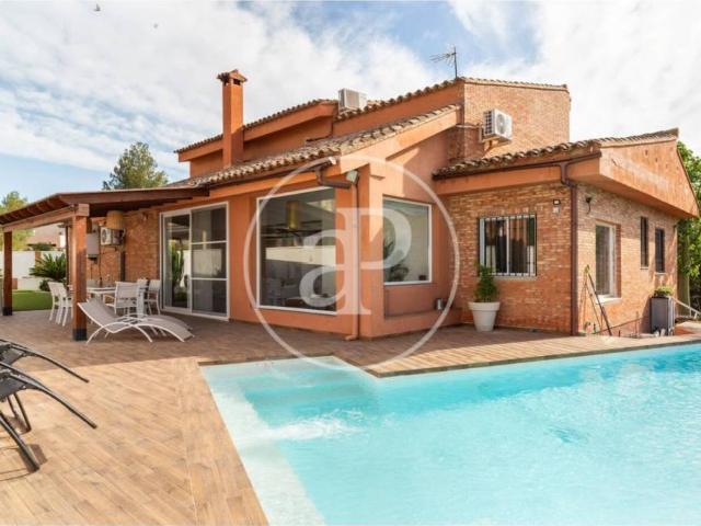 Casa en venta en el Camp de Túria, Valencia