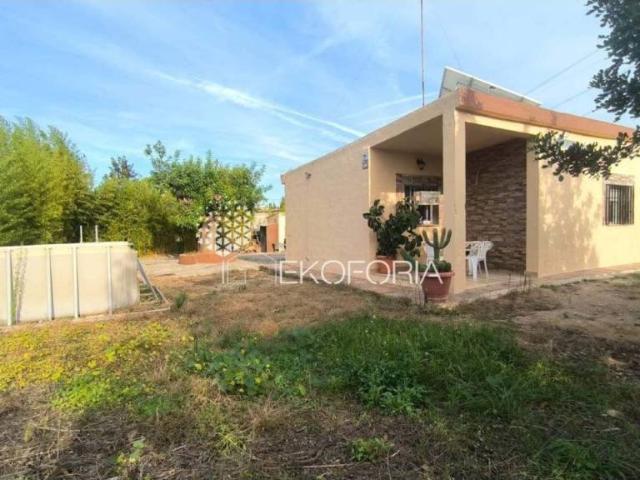 Casa en venta en La Hoya de Buñol, Valencia