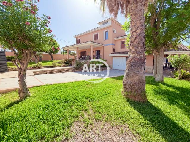 Casa en venta en Urbanización Montecolorado, el Camp de Túria