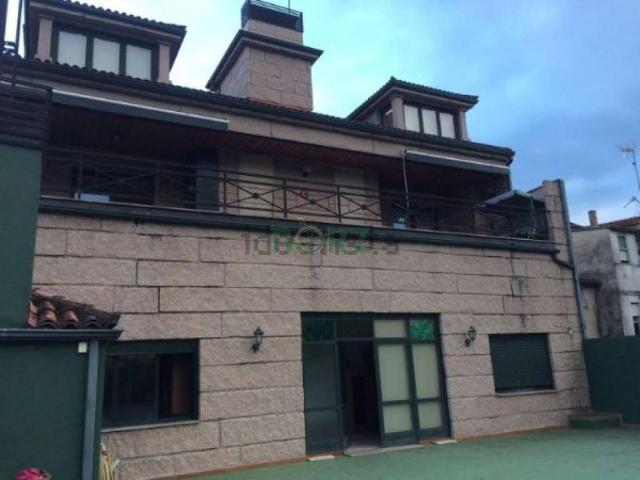 Casa en venta en Ribadavia