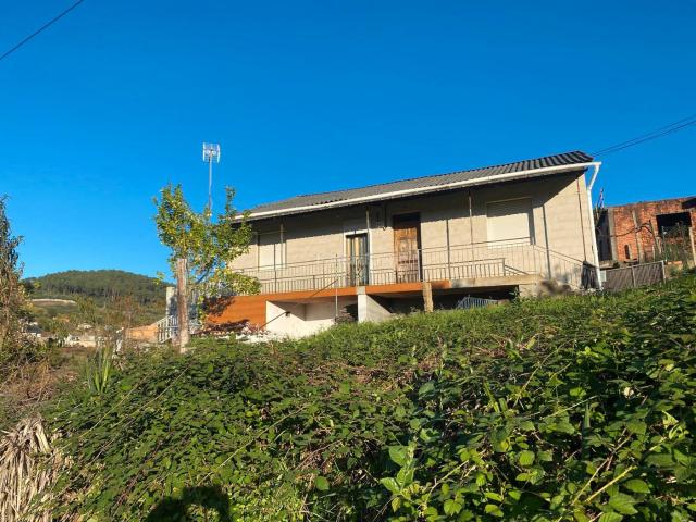 Casa en venta en San Domingos de Ribadavia, O Ribeiro
