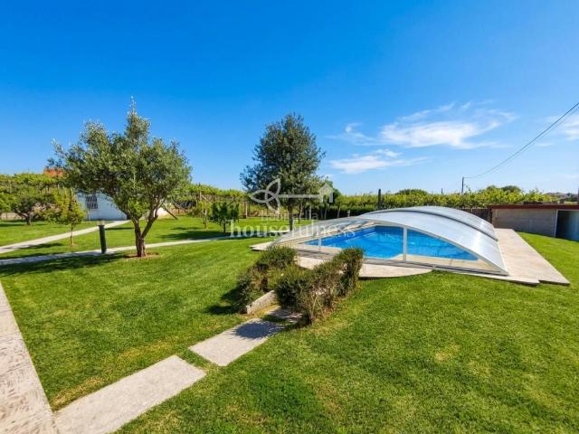Casa en venta en Ribadumia, O Salnés