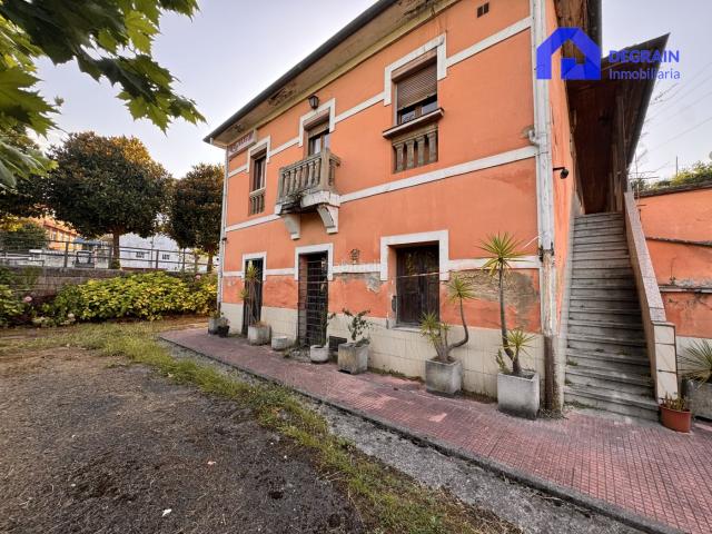 Casa en venta en Ribera De Arriba, Asturias