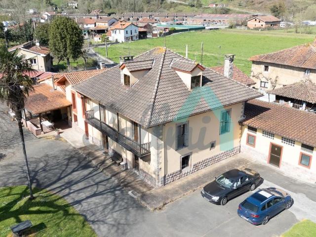 Casa en venta en Ribera De Arriba, Asturias