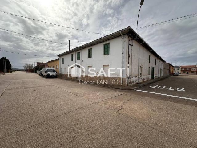 Casa en venta en Riego De La Vega, Castilla y León