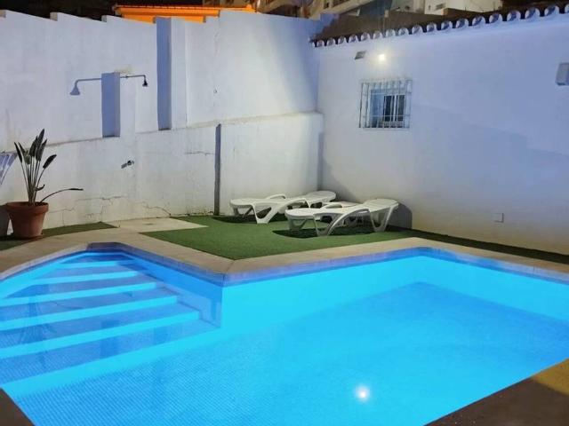 Casa en venta en Rincón De La Victoria