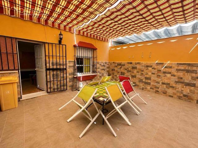 Casa en venta en La Rinconada, Andalucía