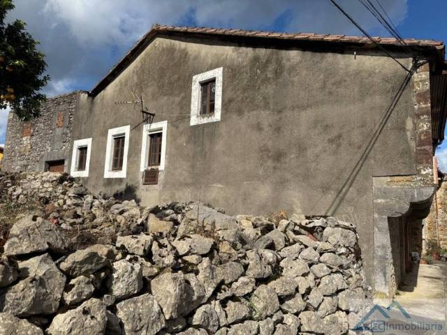 Casa en venta en Riotuerto, Cantabria