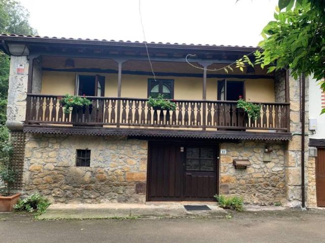 Casa en venta en Riotuerto, Cantabria