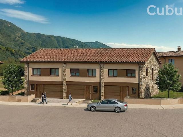 Casa en venta en Garrotxa, Catalunya