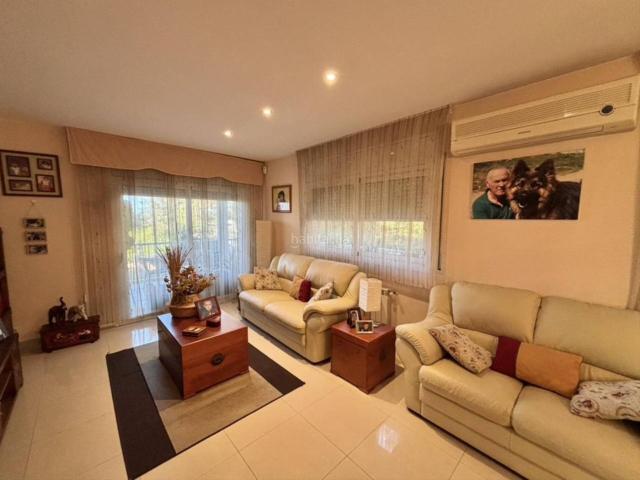 Casa en venta en Riudellots De La Selva