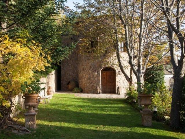 Casa en venta en Robledo De Chavela, Madrid