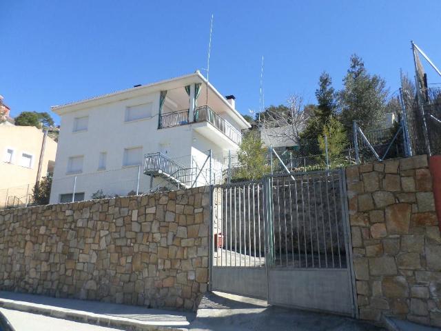Casa en venta en Robledo De Chavela, Madrid