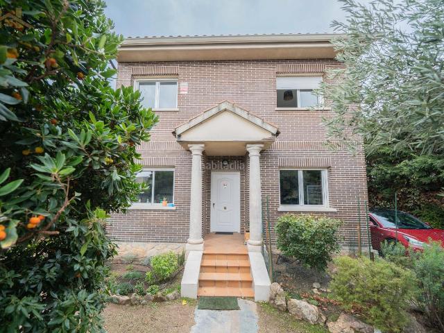 Casa en venta en Robledo De Chavela, Madrid