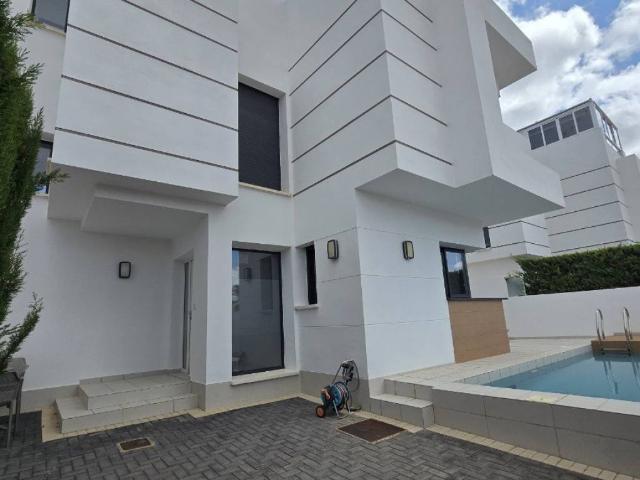 Casa en venta en el Baix Segura / La Vega Baja, Valencia