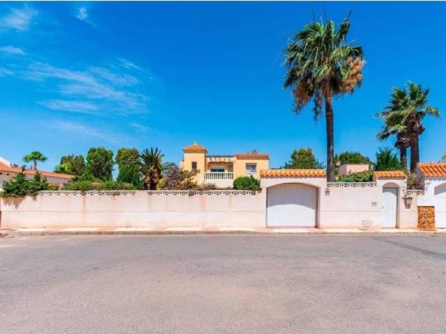 Casa en venta en Roquetas De Mar, Andalucía
