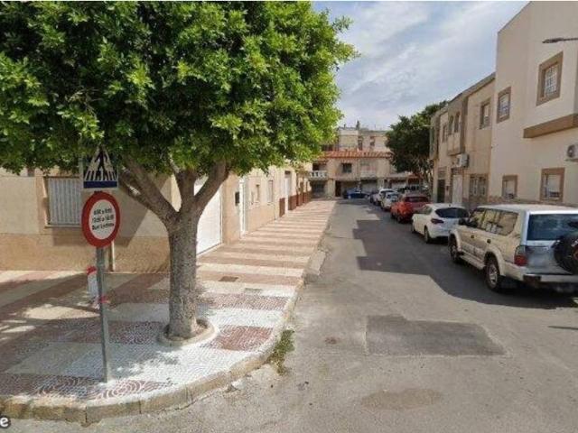 Casa en venta en Roquetas De Mar, Andalucía
