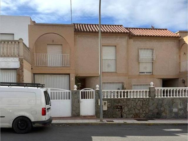 Casa en venta en Roquetas De Mar, Andalucía