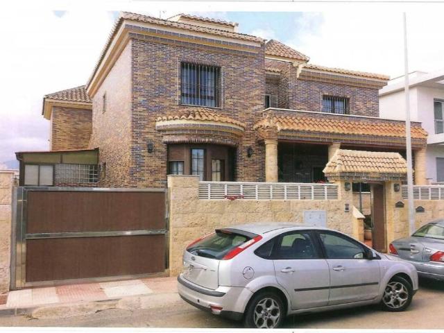 Casa en venta en Roquetas De Mar, Andalucía