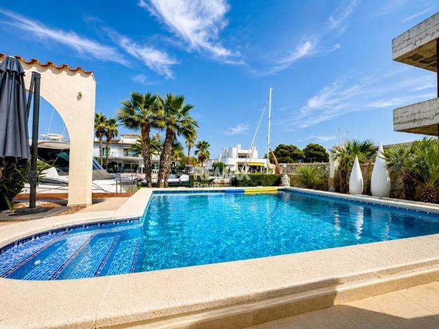 Casa en venta en Alt Empordà, Catalunya