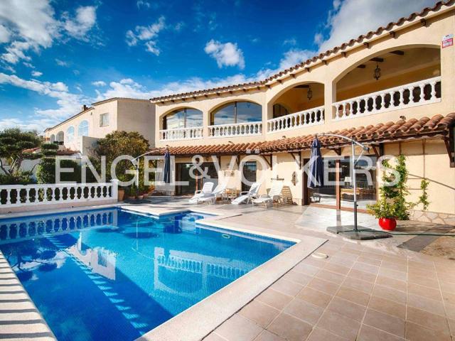 Casa en venta en el Mas Fumats, Alt Empordà