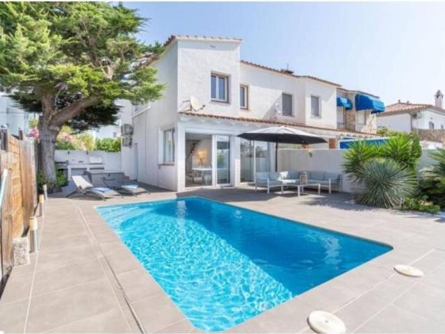 Casa en venta en Alt Empordà, Catalunya