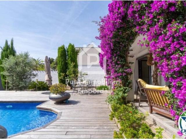 Casa en venta en Alt Empordà, Catalunya