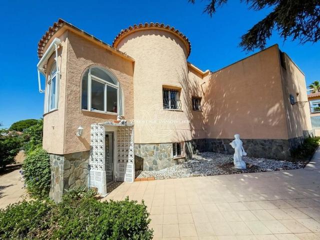 Casa en venta en Alt Empordà, Catalunya