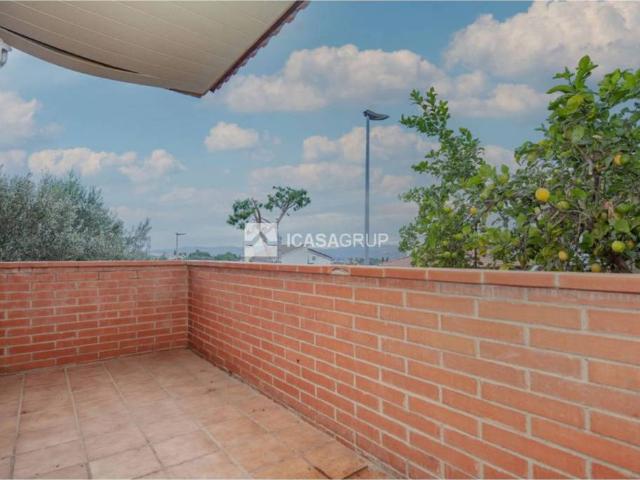 Casa en venta en Rubí