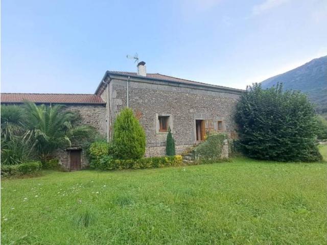 Casa en venta en Ruesga, Cantabria