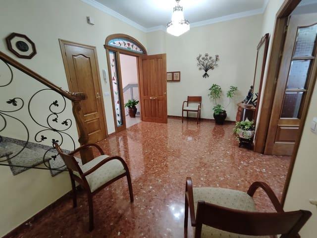 Casa en venta en Rute, Andalucía