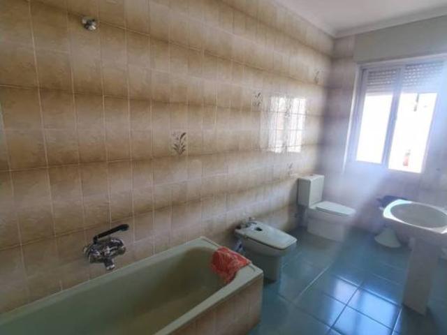Casa en venta en Sabiote, Andalucía