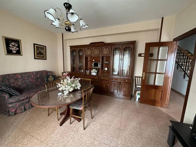 Casa en venta en Sabiote, Andalucía