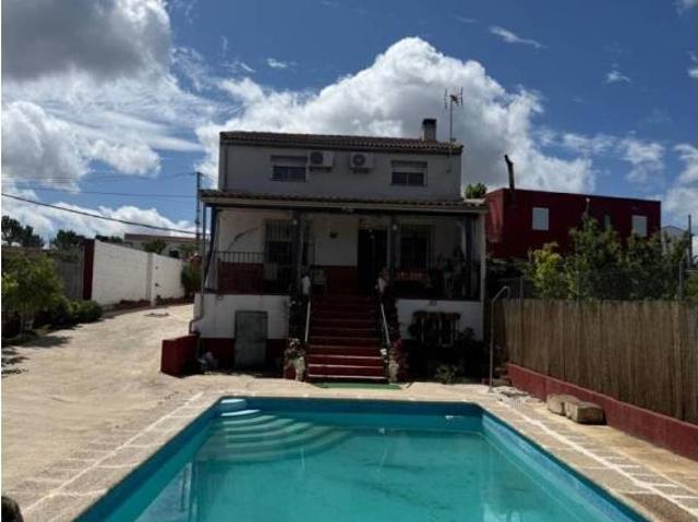 Casa en venta en Sabiote, Andalucía